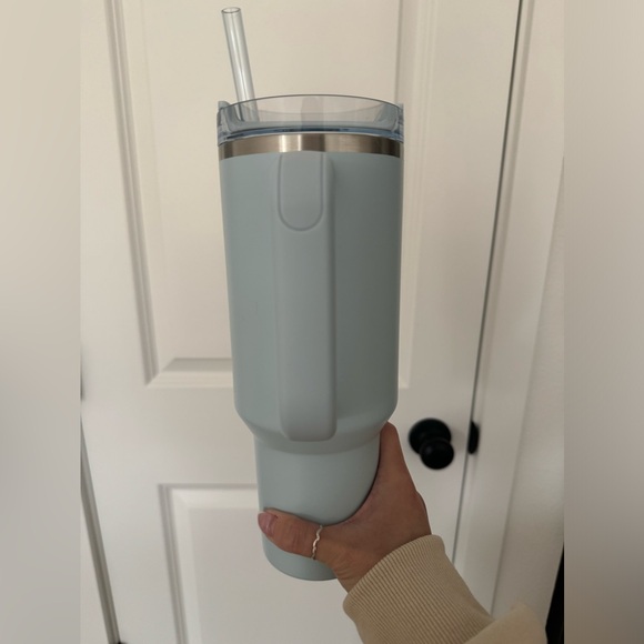 BRAND NEW WITH TAGS! STANLEY X STARBUCKS 40 oz tumbler/cup - spring blue